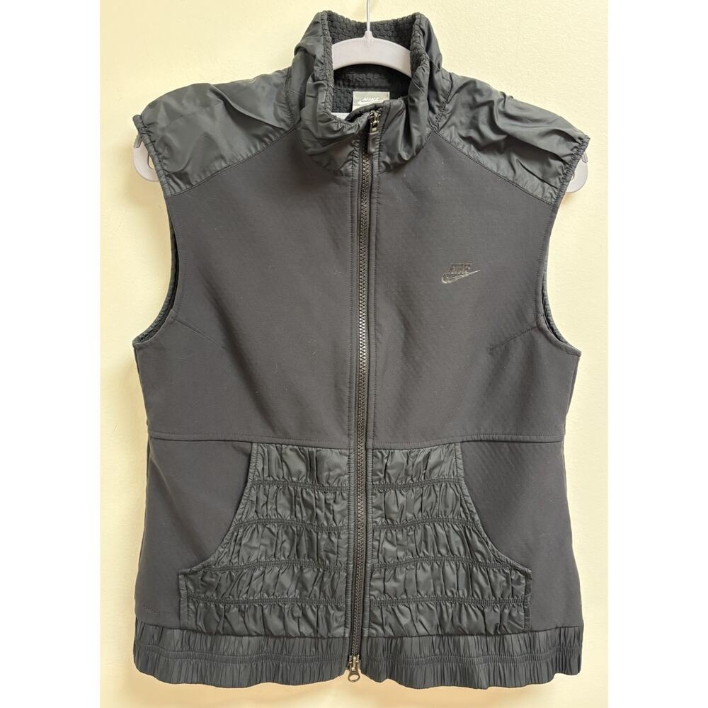 Nike Fit Therma Sportswear Nylon Women's Vest Jacket Size Small Black
